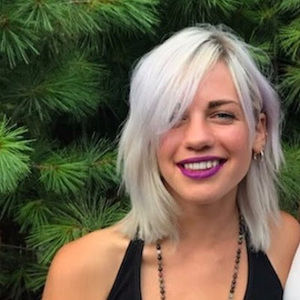 Meet your Posher, Laura